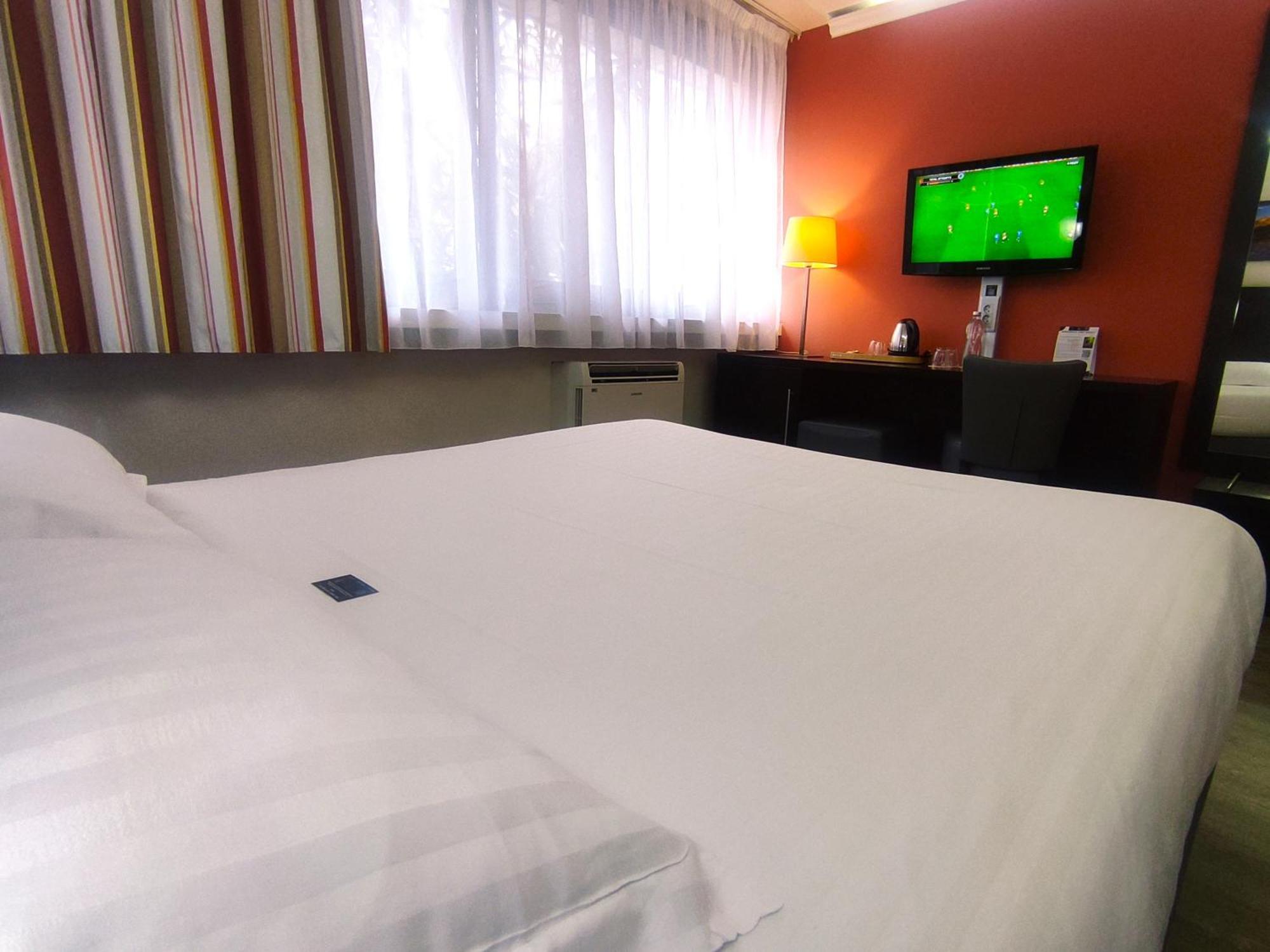 Contact Hotel Be Guest Limoges Sud Exterior foto